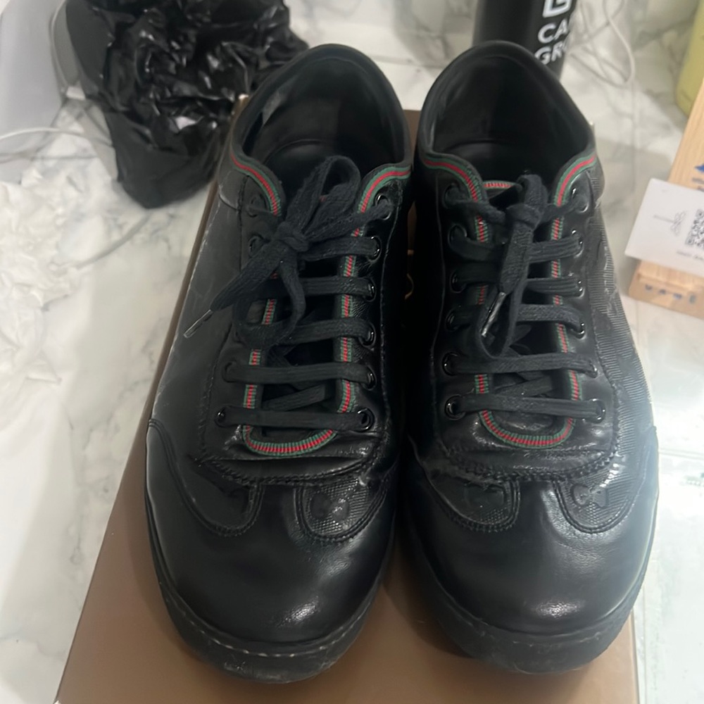 Gucci shoes